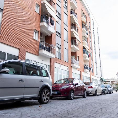 Free Parking Sudio Tirana Apartment Exterior photo